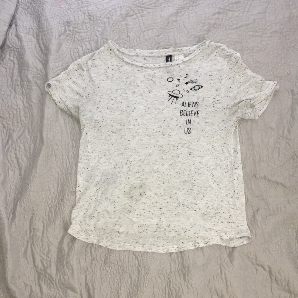 A speckled short sleeved shirt